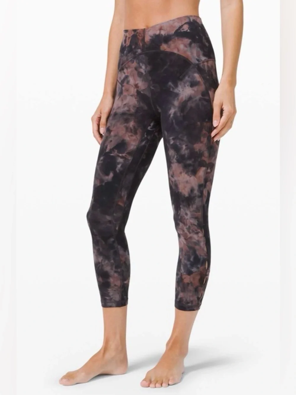 Lululemon Unlimit High-Rise Crop 23